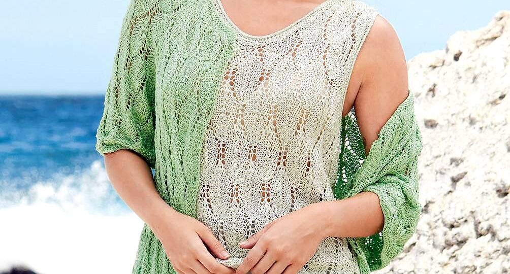 Зелёный жакет в комплекте с топом, небесно-голубой топ и топ-безрукавка в освежающих мятно-бежевых тонах