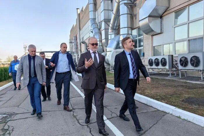 Первый замгубернатора Дона Алексей Господарёв в апреле посетил предприятие «Атлантис-Пак». // Фото: donland.ru
