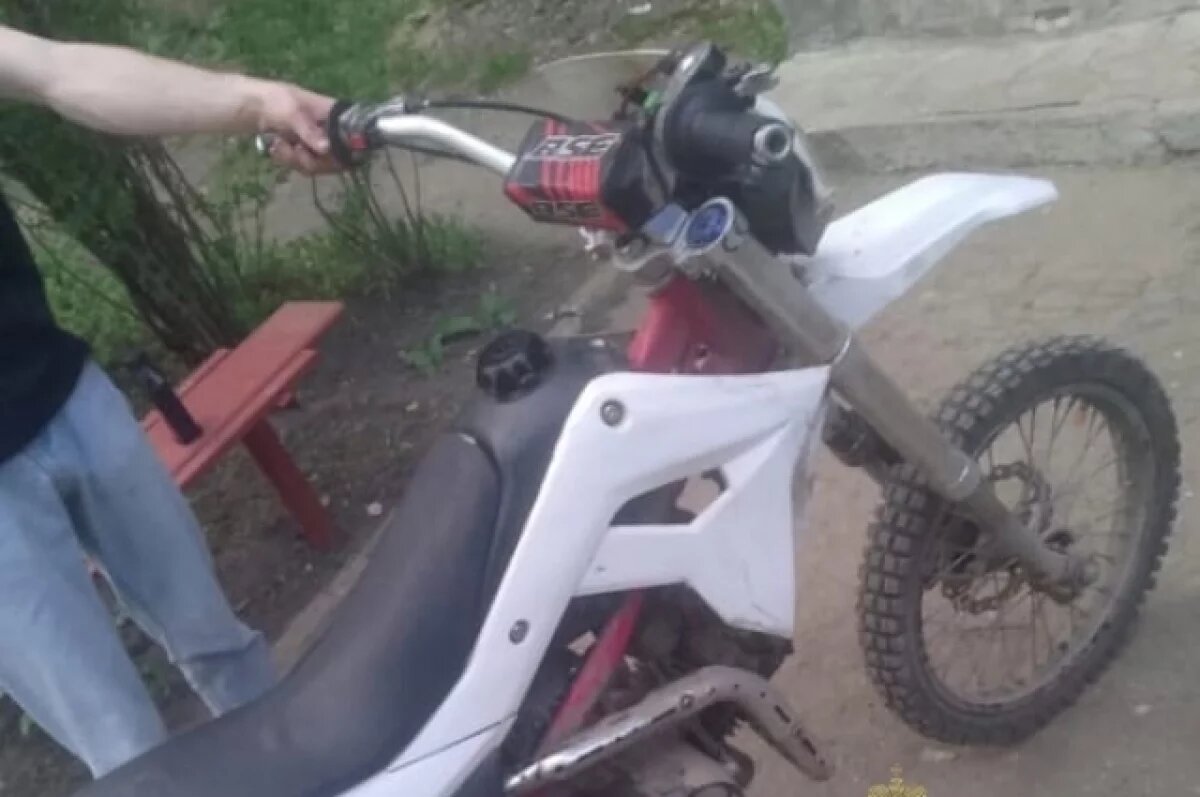    В Узловой у 43-летнего мужчины украли питбайк