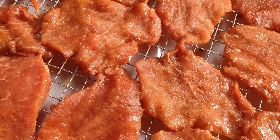 Джерки из свиного карбонада. Просто и вкусно.