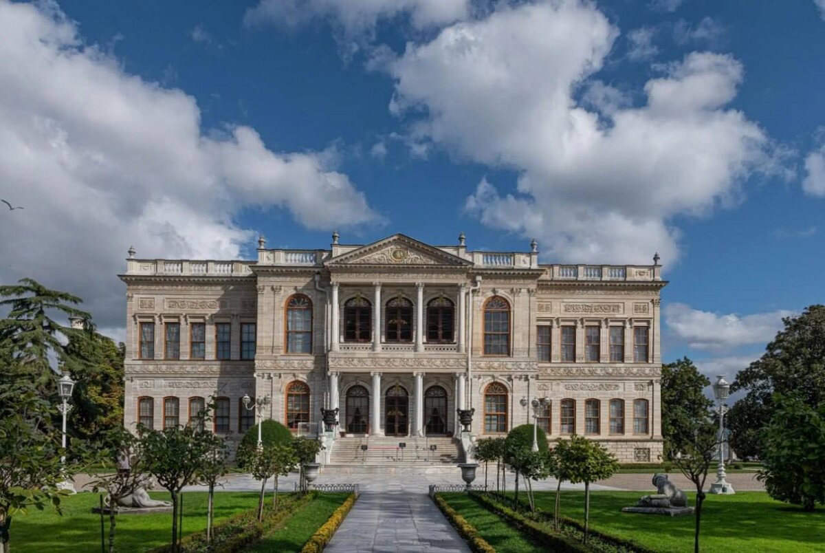 Место проведения переговоров российской и украинской делегаций.