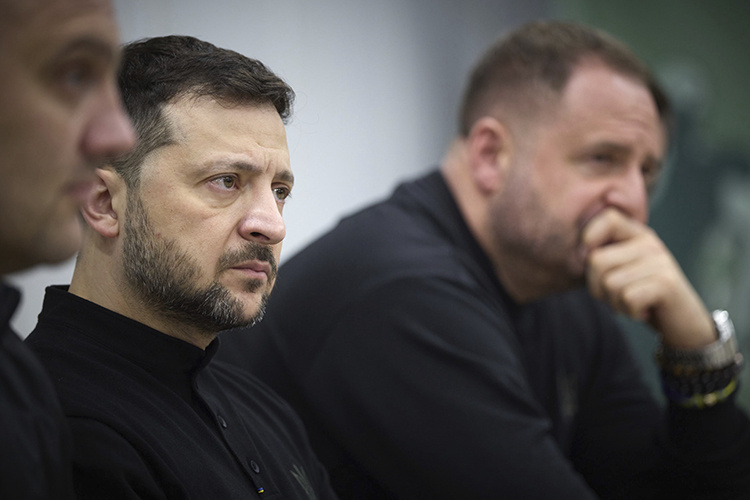    Началу переговоров России и Украины будет предшествовать встреча Зеленского с президентом Турции Реджепом Тайипом Эрдоганом в Анкаре, утверждает источник ТАСС.   
Фото: © Handout/Ukrainian Presidential / Keystone Press Agency / www.globallookpress.com