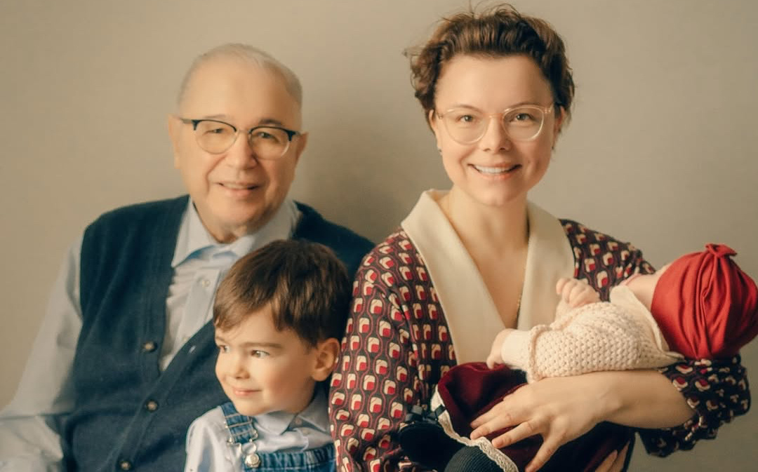 Петросян и Брухунова с детьми