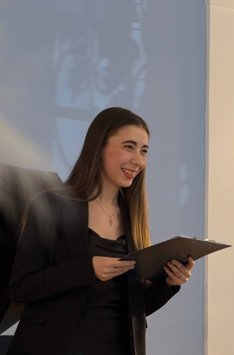 Надежда Остапенко - камерная певица (сопрано), лектор, куратор творческого объединения [NE]FORMAT