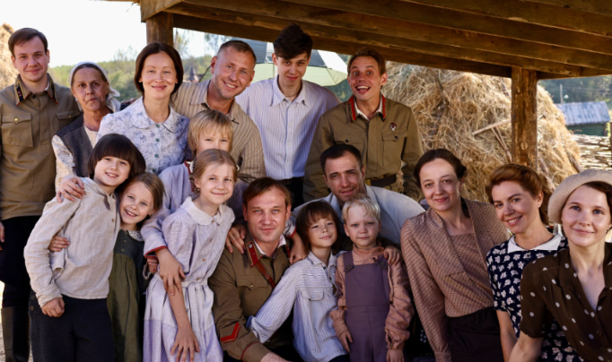 На съёмочной площадке.