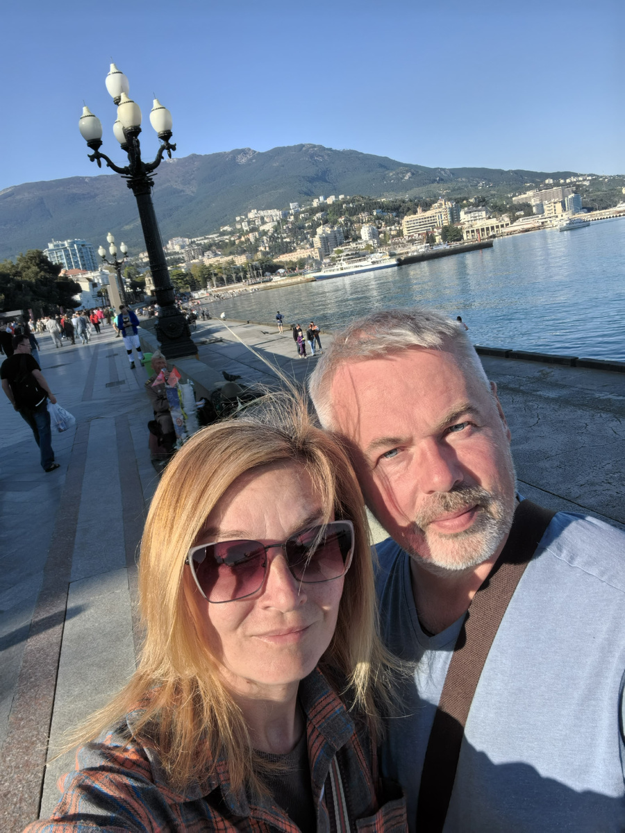 Узнаваемая набережная Ялты. 