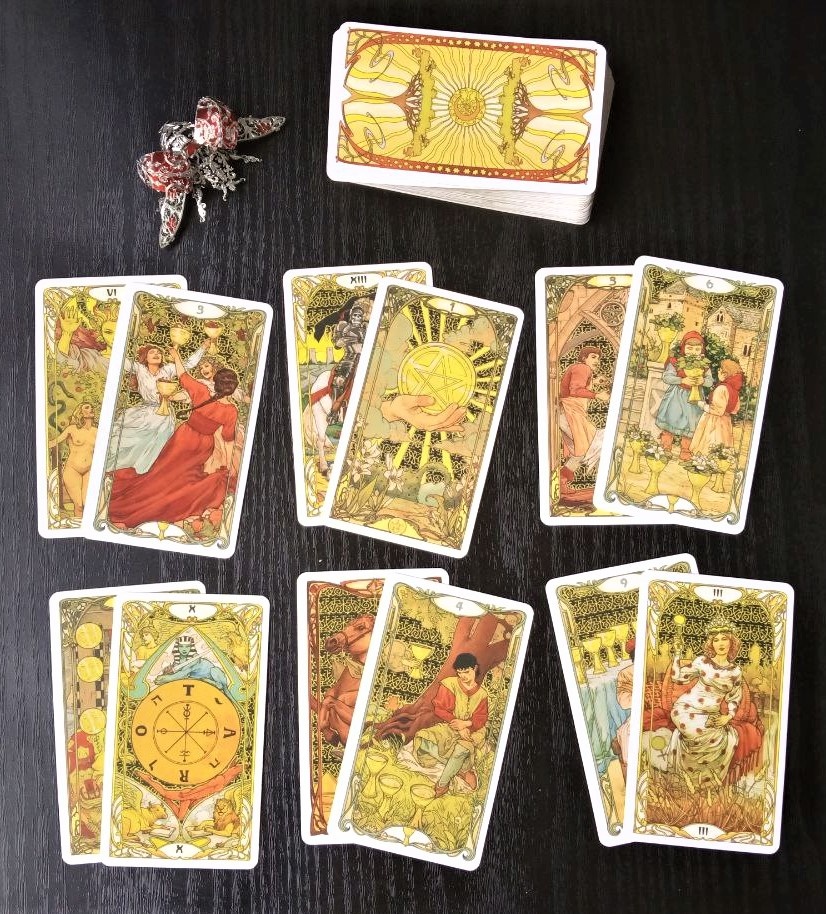 Ответ смотрим на колоде "Золотое таро Арт-Нуво"