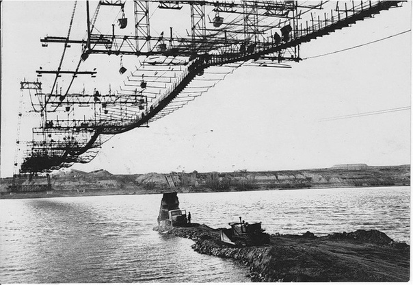 На месте будущей Сталинградской ГЭС📷    Осетров ловили даже школьники: в годы строительства ГЭС в Волжском был браконьерский бум
