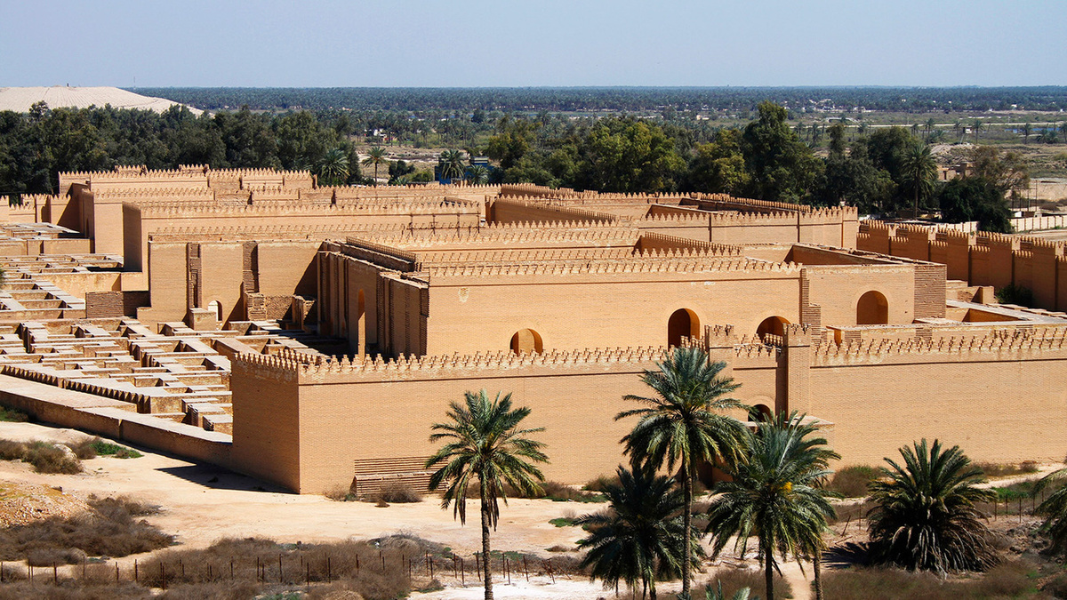 Эти слова были произнесены за десятилетия до падения Вавилона, но они сбылись с поразительной точностью. Сегодня Вавилон — это руины, о которых предупреждал пророк. Но как это произошло? И почему история Вавилона так важна для нас сегодня?