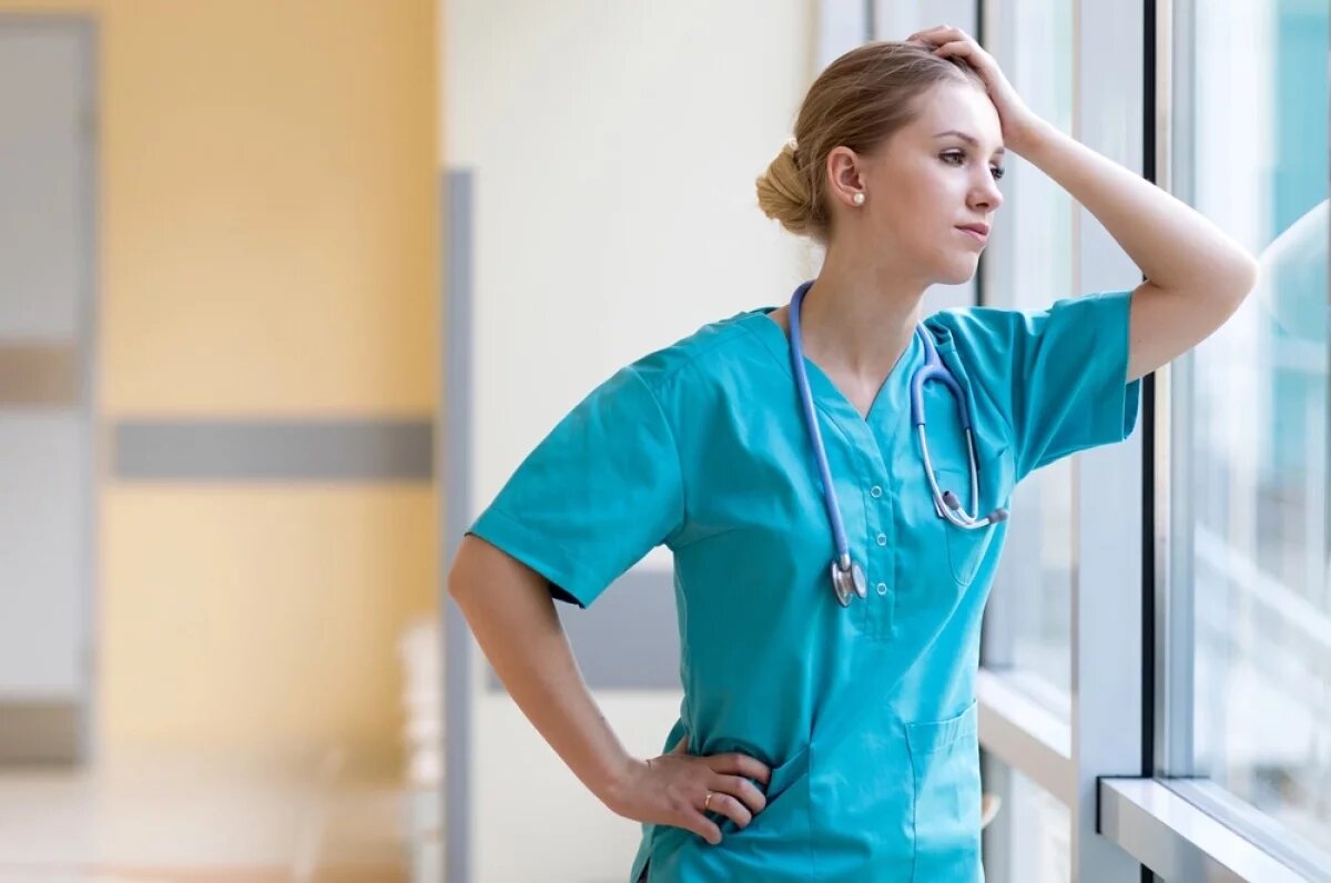    У перегруженных работой людей отмечаются значительные изменения в областях мозга, связанных с исполнительной функцией и эмоциональной регуляцией.