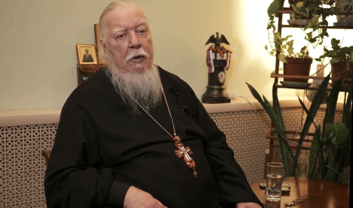 Димитрий Смирнов (07.03.1951 — 21.10.2020 гг.) — протоиерей, церковный и общественный деятель.