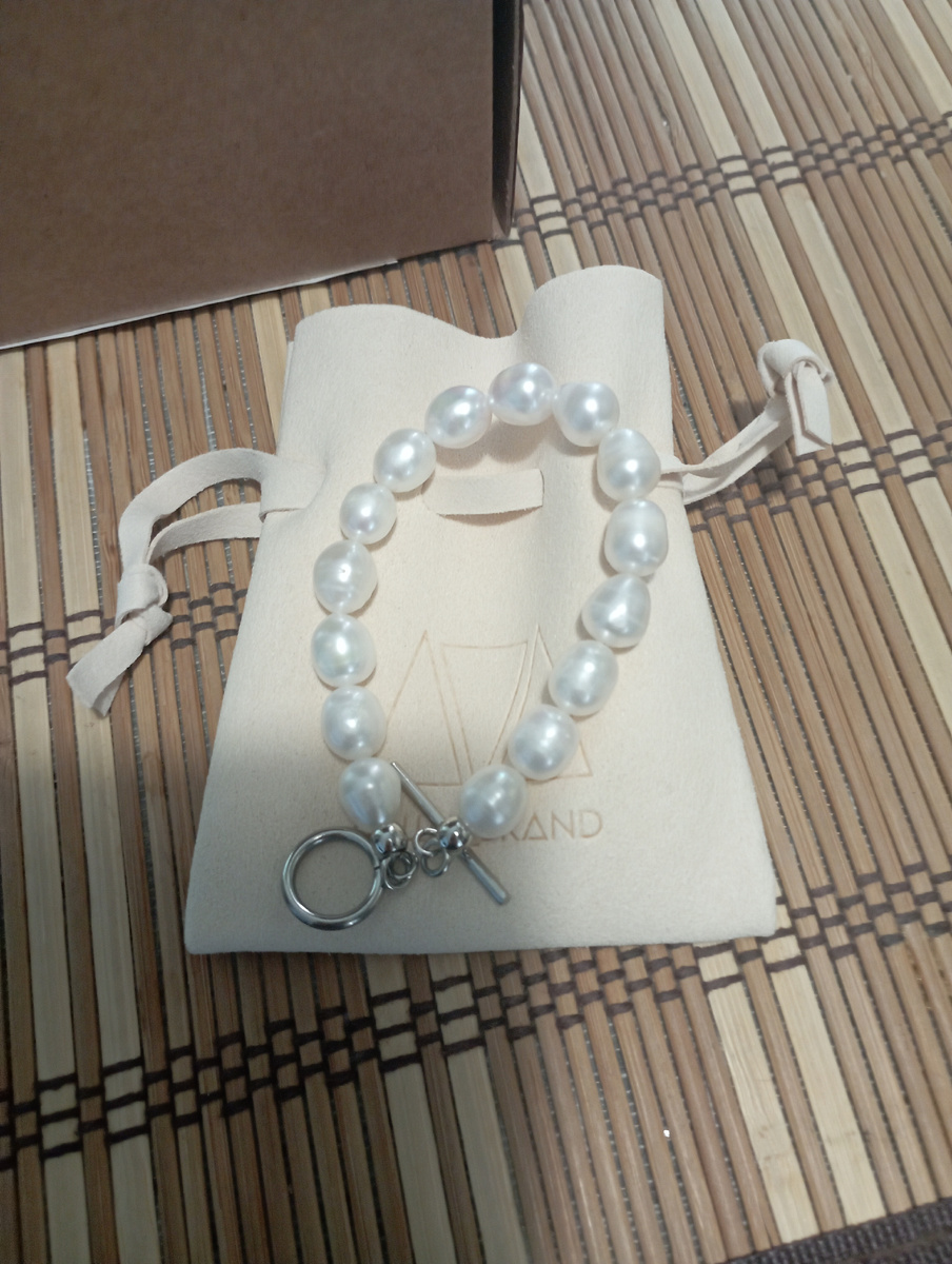 Жемчуг очень красивый. 