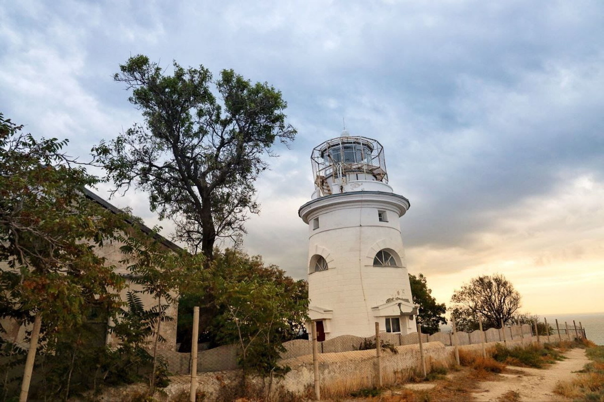 Ильинский маяк, отстроенный уже после войны. Фото из личного архива