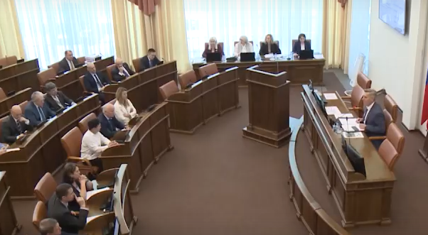     Выяснили у депутатов, как новая система самоуправления отразится на жителях края