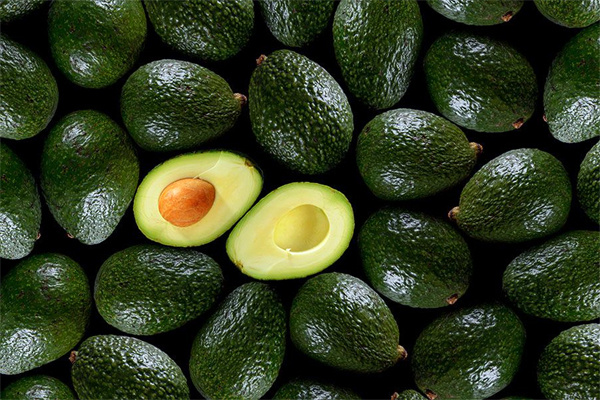 Плоды авокадо