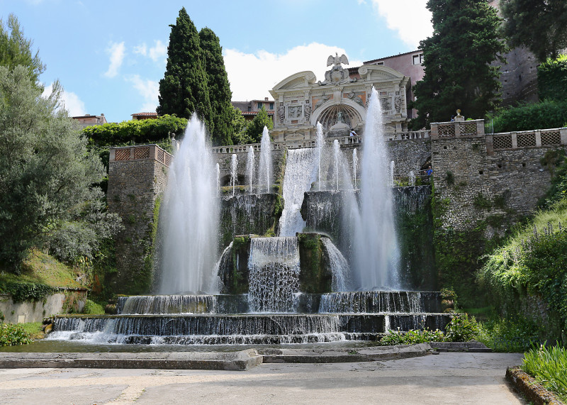 Фонтан на Вилле д’Эсте  в Тиволи, Италия