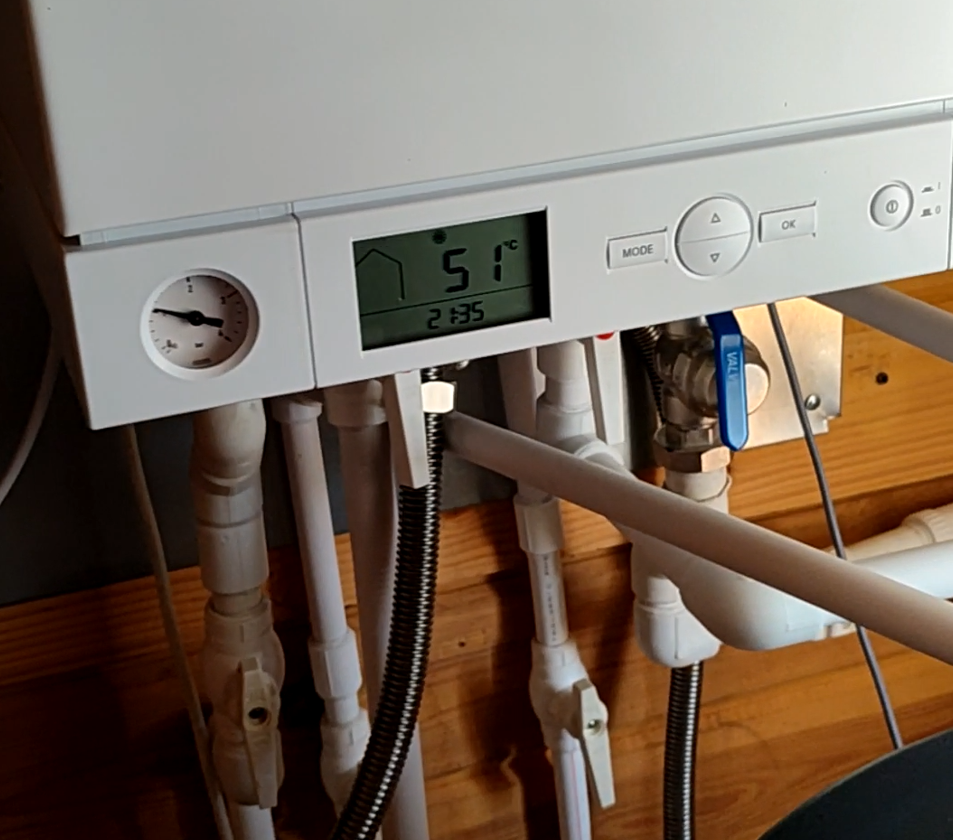 Новенький котел Viessmann Vitopend-100 одного из моих клиентов