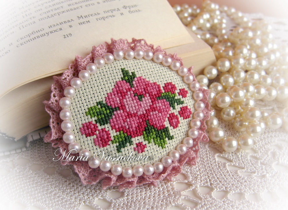 Брошь "Винтажная роза"