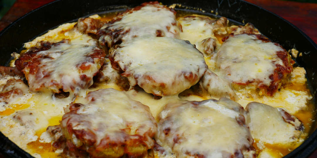 Драники с мясом и грибами, ну как их не любить.