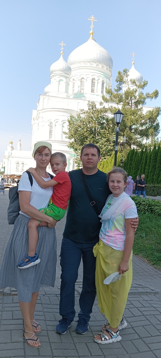 Фото из архива. Мы в Дивеево.