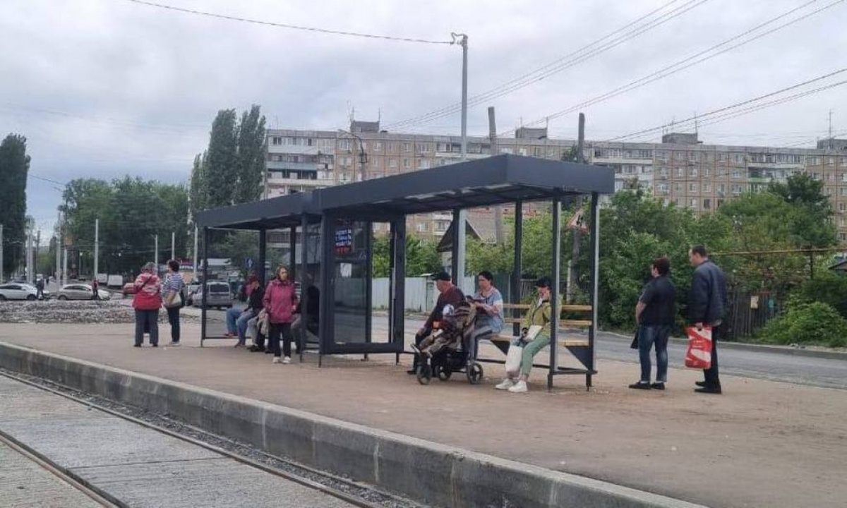    В Саратове устанавливают дополнительные остановки трамваев №8 и 9Новости Саратова и области – Сетевое издание «Репортер64»