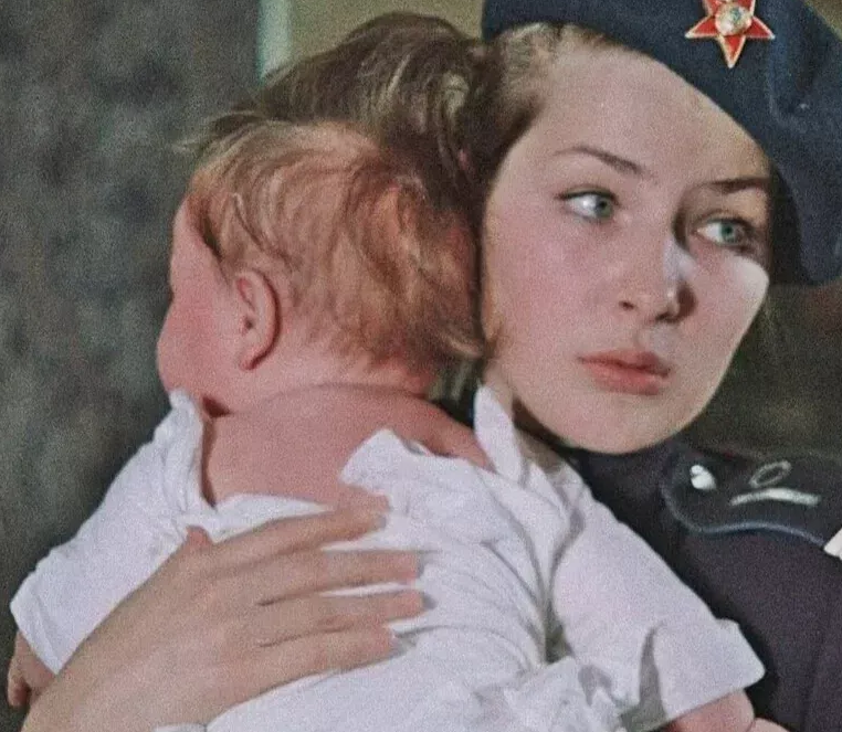 Наталья Данилова в фильме "Место встречи изменить нельзя"