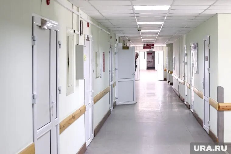 Одного из пациентов перевели в отделение Ноябрьской ЦГБ. Фото: Владимир Андреев © URA.RU