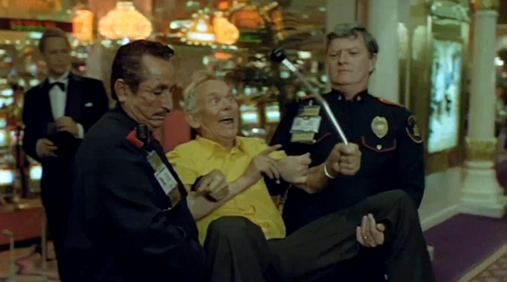 Фото: кадр из к/ф «На Дерибасовской хорошая погода, или На Брайтон Бич опять идут дожди» (1992)