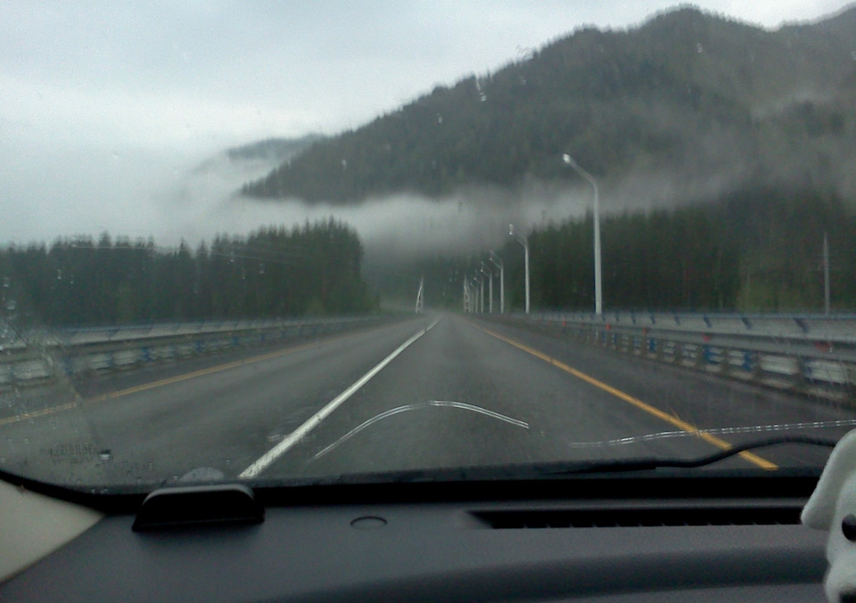 Проезжаем мост через Катунь в Усть-Семе.