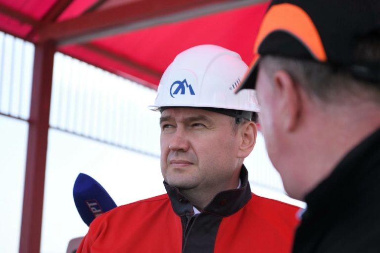    Приехал, увидел, профинансировал. Солнцев в Ясном выделил еще 500 млн рублей на дороги Белов Михаил Александрович