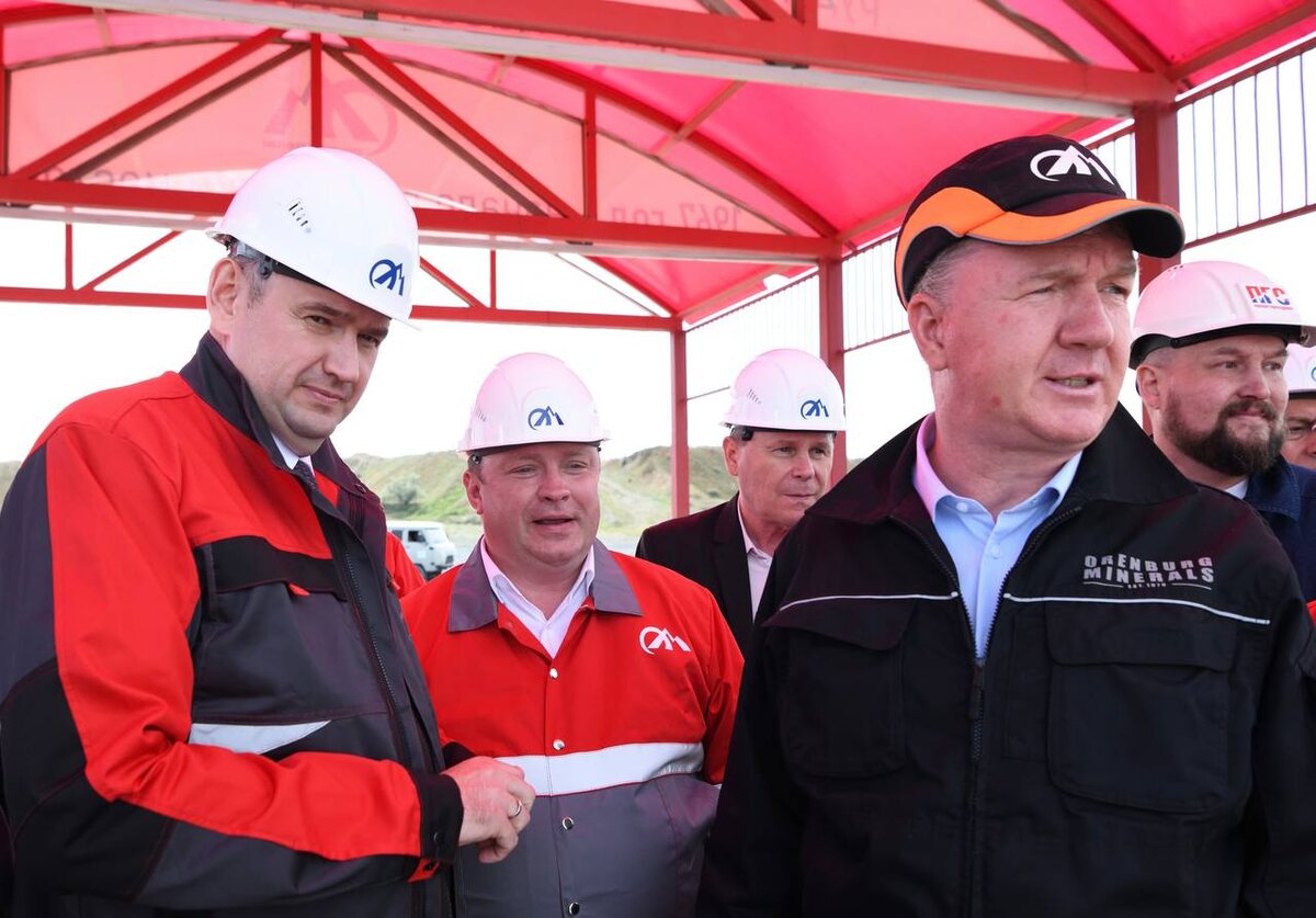  📷    Приехал, увидел, профинансировал. Солнцев в Ясном выделил еще 500 млн рублей на дороги Белов Михаил Александрович