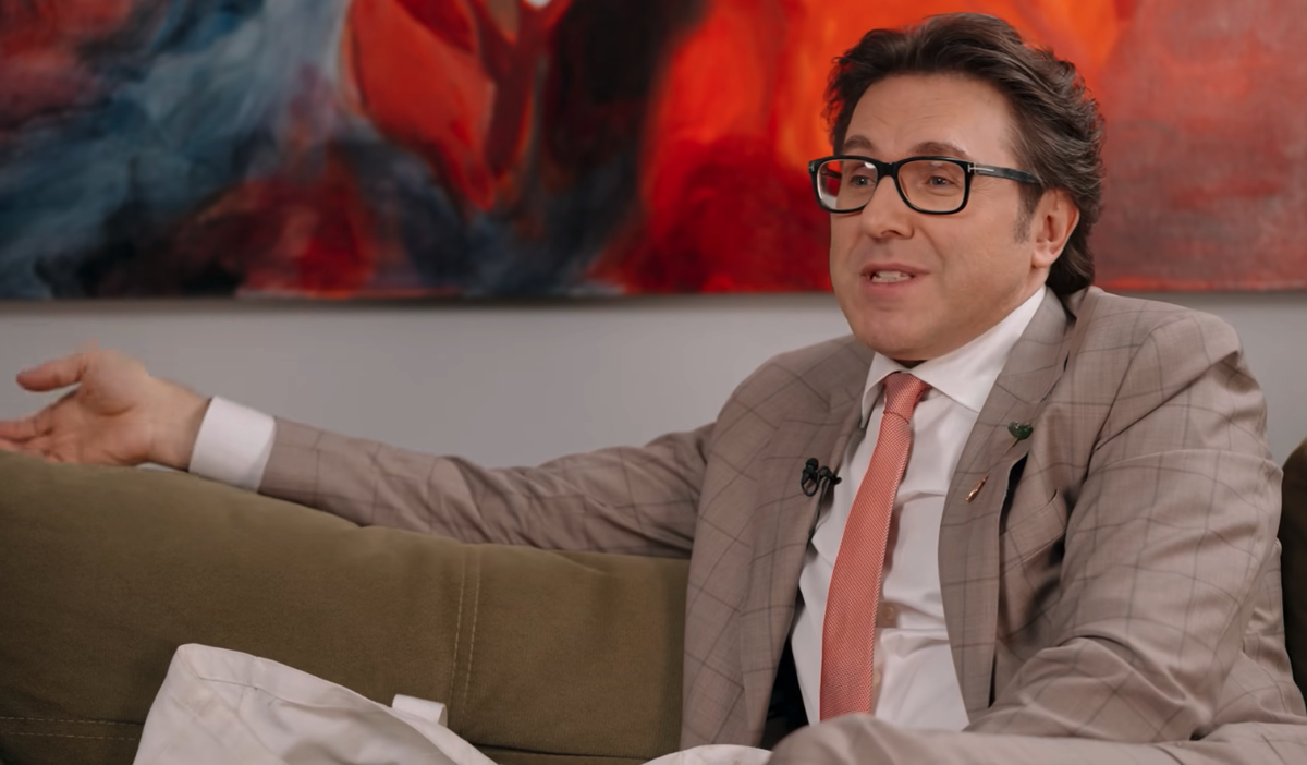    Андрей Малахов. Кадр: Шоу "ALEK? IN MY BAG" на VK Видео