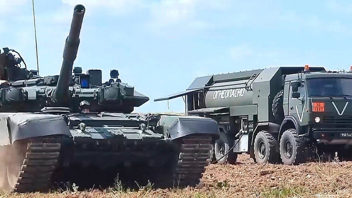 Дизеля в России хватит и для армии, и для посевной. Фото: Youtube
