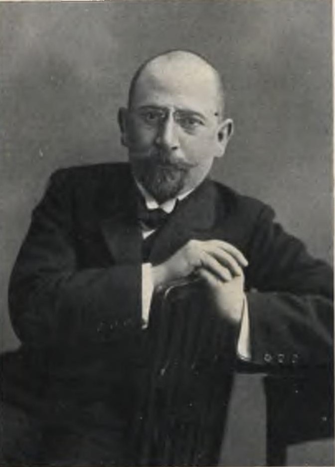 Отец — присяжный поверенный Яков Исаакович Черкес