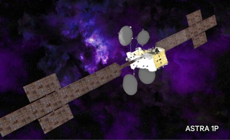 Новый спутник Astra 1P уже работает на позиции 19.2 гр. E. На указанной позиции Astra 1P заменит целых четыре старых спутника Astra - Astra 1KR, Astra 1L, Astra 1M и Astra 1N.