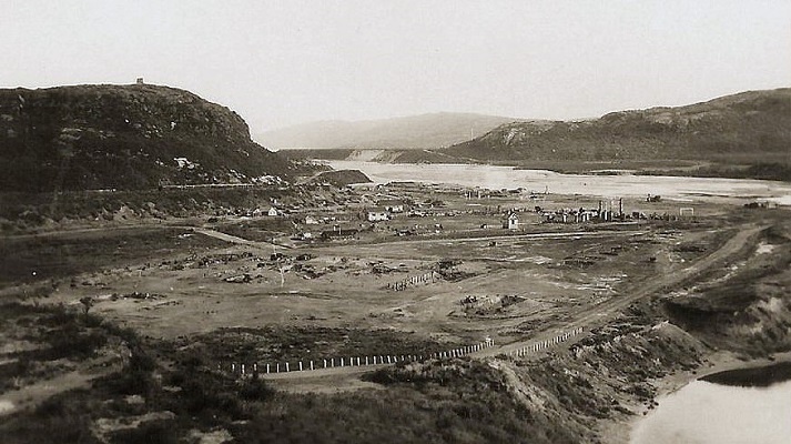 Река Титовка. Гарнизон 95-го стрелкового полка. Был сожжен отступающими советскими войсками. Июль 1941 года