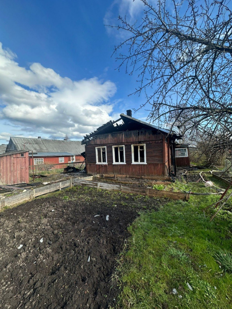    Госкомитет Карелии раскрыл подробности крупного пожара, где пострадала женщинаГоскомитет Карелии по безопасности