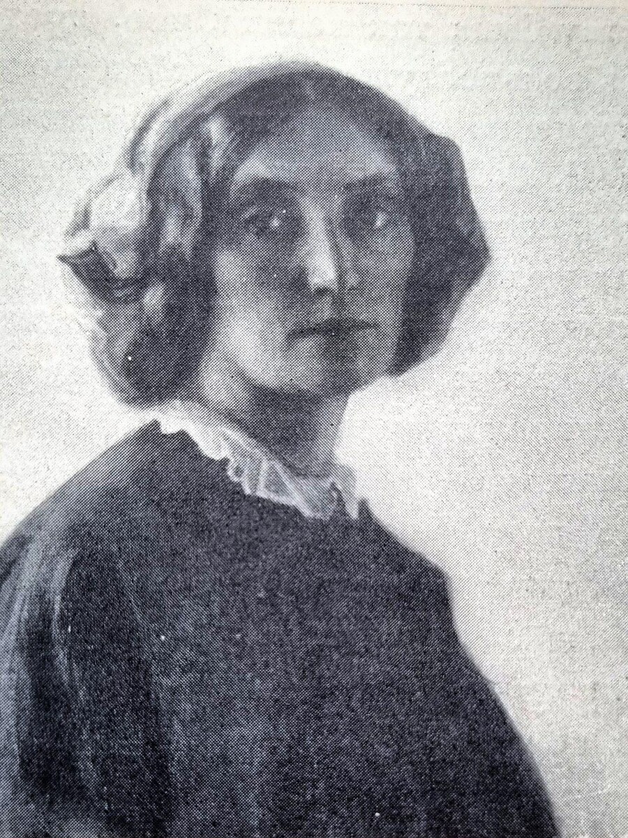 Антонина Леонардовна Ржевская, ч/б фото