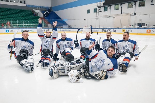 «К трудностям мы уже привыкли»: ветеран СВО Сергей Расков стал капитаном команды по следж-хоккею  📷
