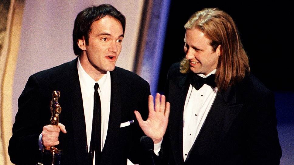 Квентин Тарантино получает своего первого "Оскара", 1995 г. Фото из открытых источников