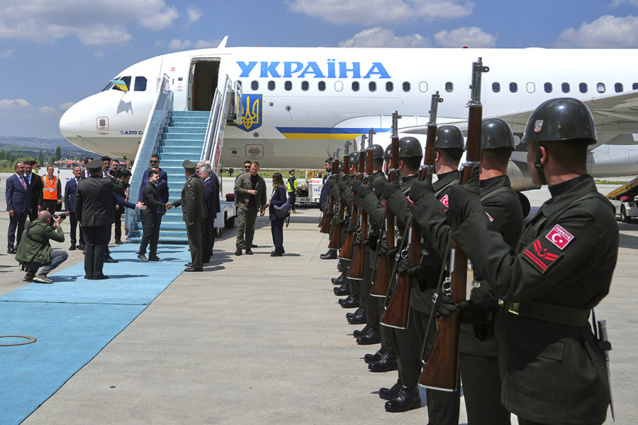    © Evgeniy Maloletka/AP/TASS