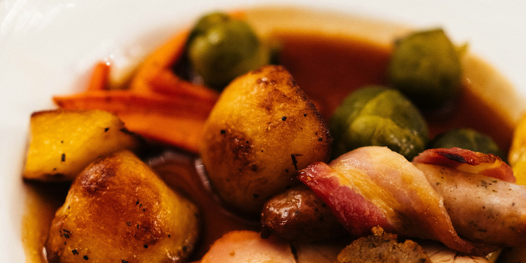 Какие специи и травы подчеркнут вкус жаркого, а какие лучше не использовать?