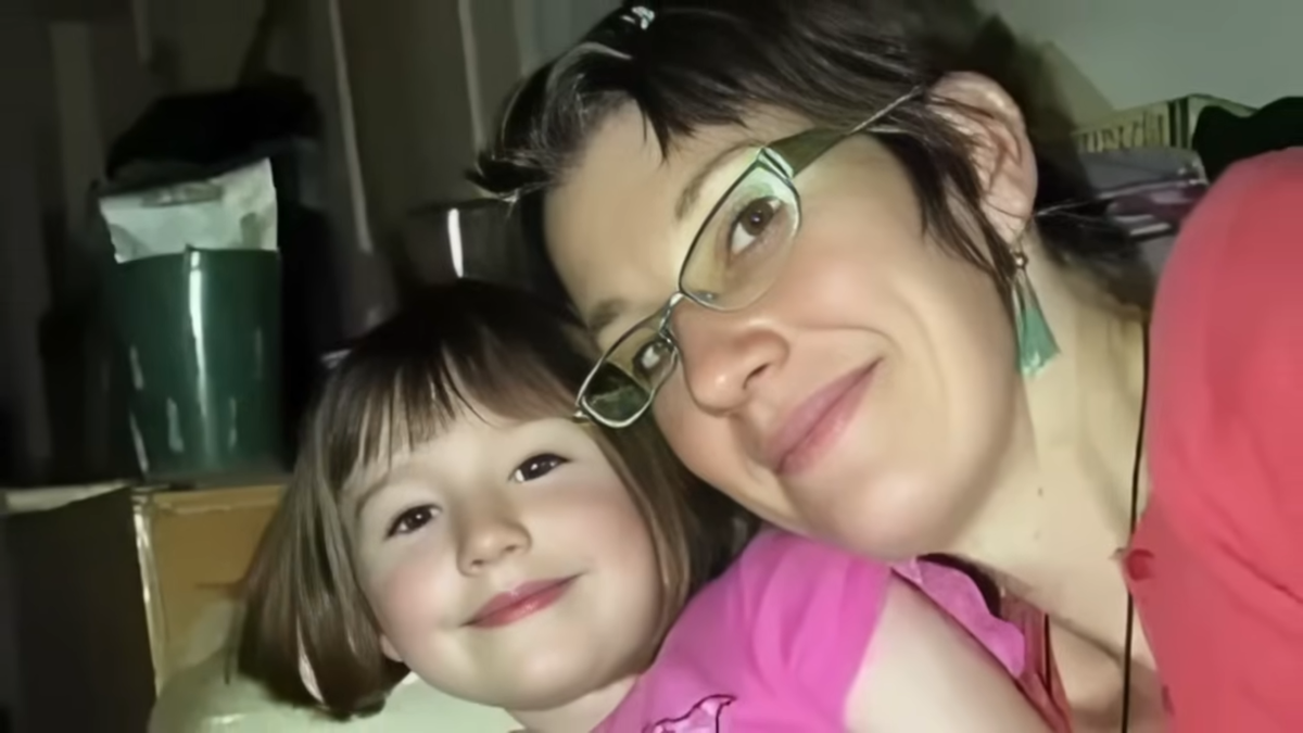 Мэдди Миддлтон с мамой. Реальное фото.