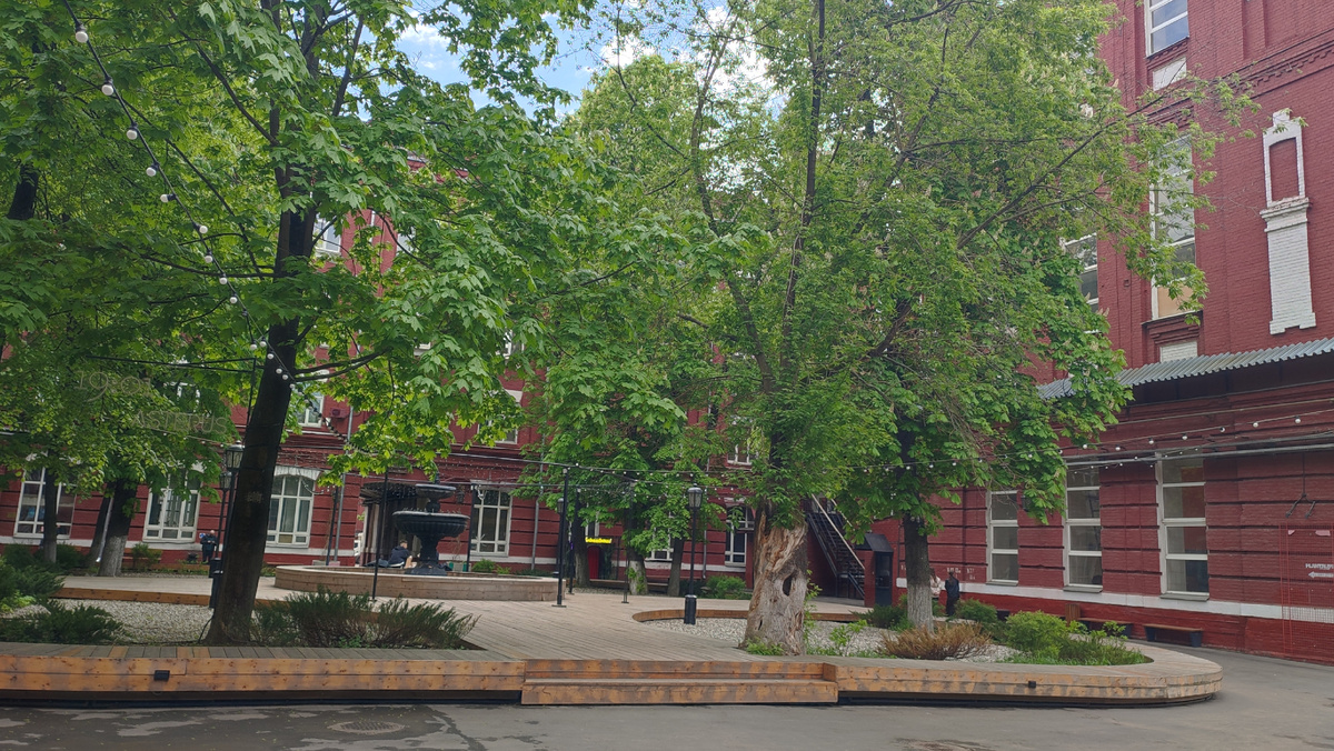 Дворики Москвы