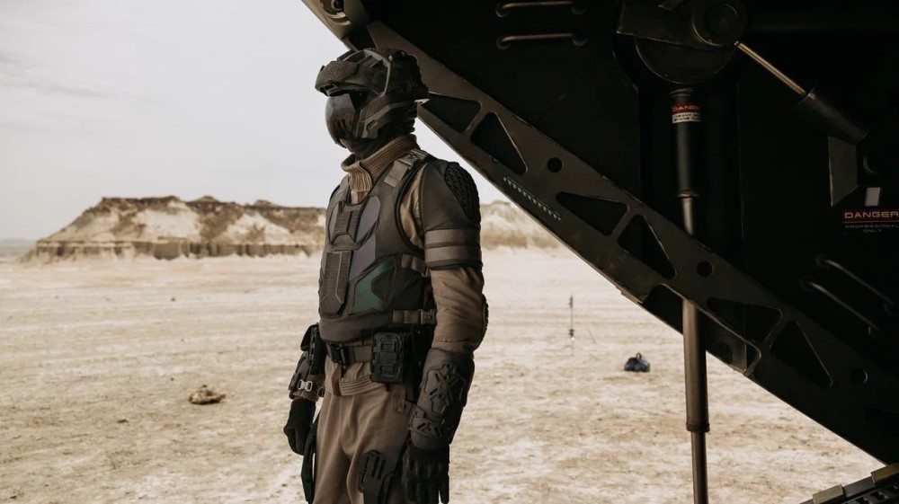 Кадр со съемок сериала «Трудно быть богом» / Фото: Telegram/kinopoisk_soon  📷
