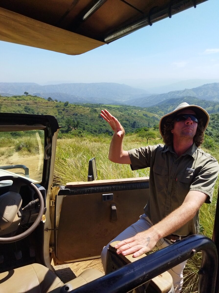 Наш сопровождающий 