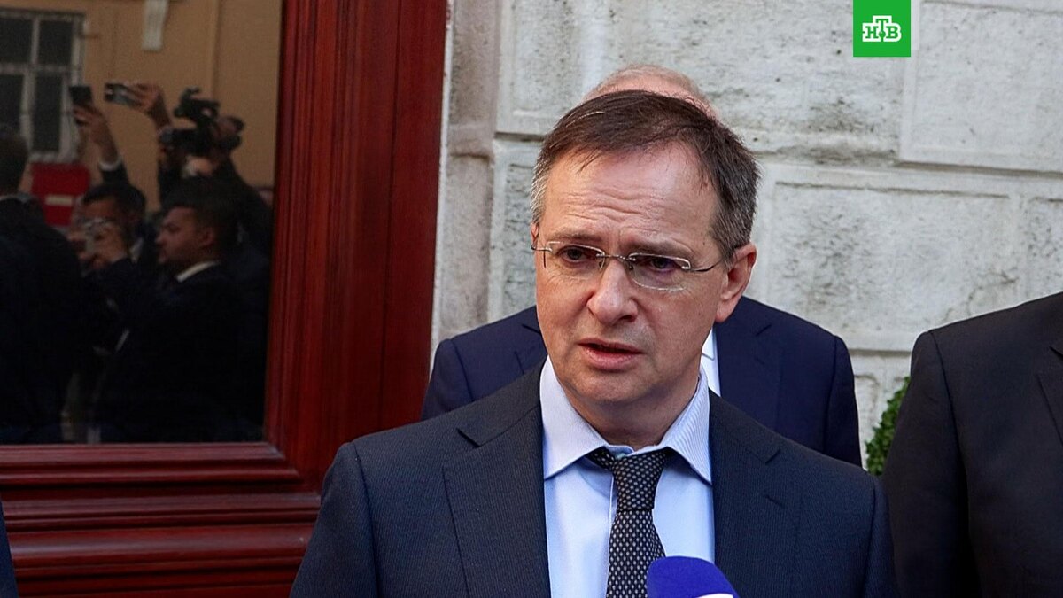    Мединский назвал переговоры в Стамбуле продолжением мирного процесса 2022 года