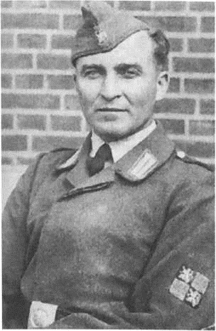 Служащий полиции в протекторате Богемия и Моравия. Из открытых источников