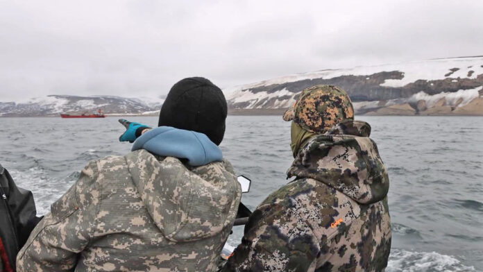 На месте прошедших боёв.