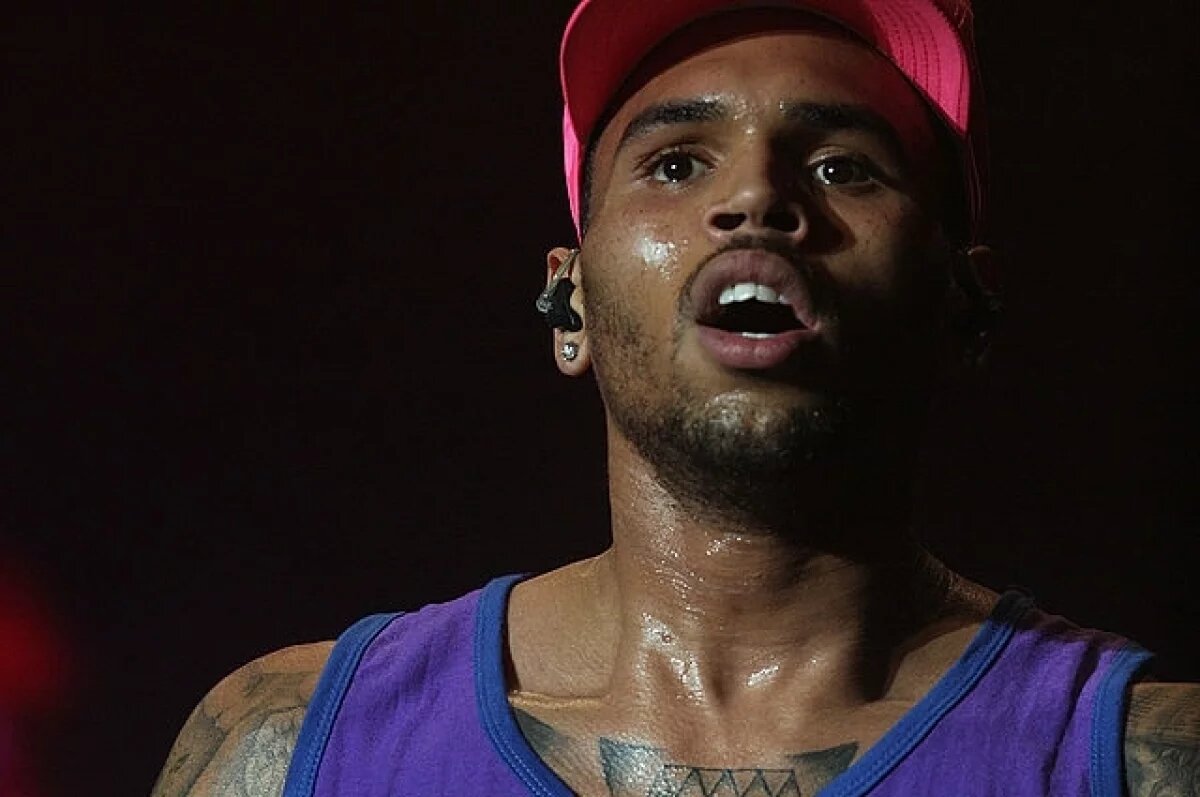    Американского певца Криса Брауна задержали в Британии по делу о нападении